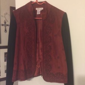 Suede jacket with sweater sleeves